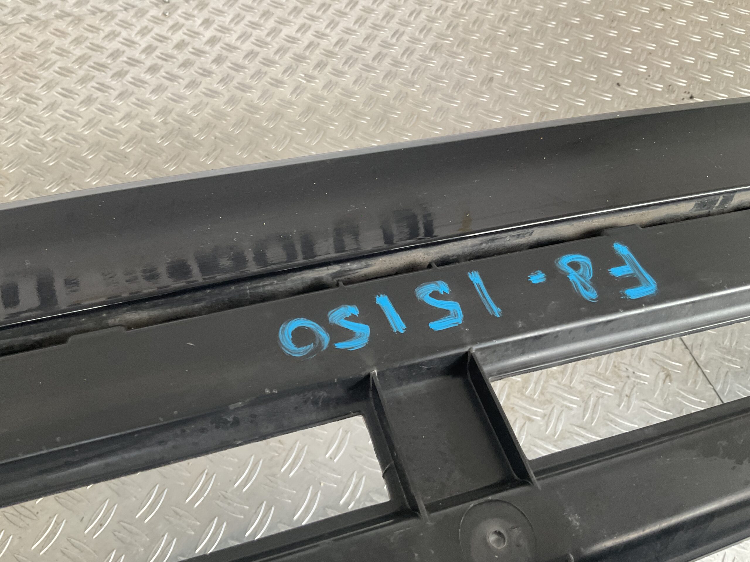 Bumper Volkswagen TRoc T-Roc Rline R-Line Facelift 2GA807421J Achterbumper F8-15150z