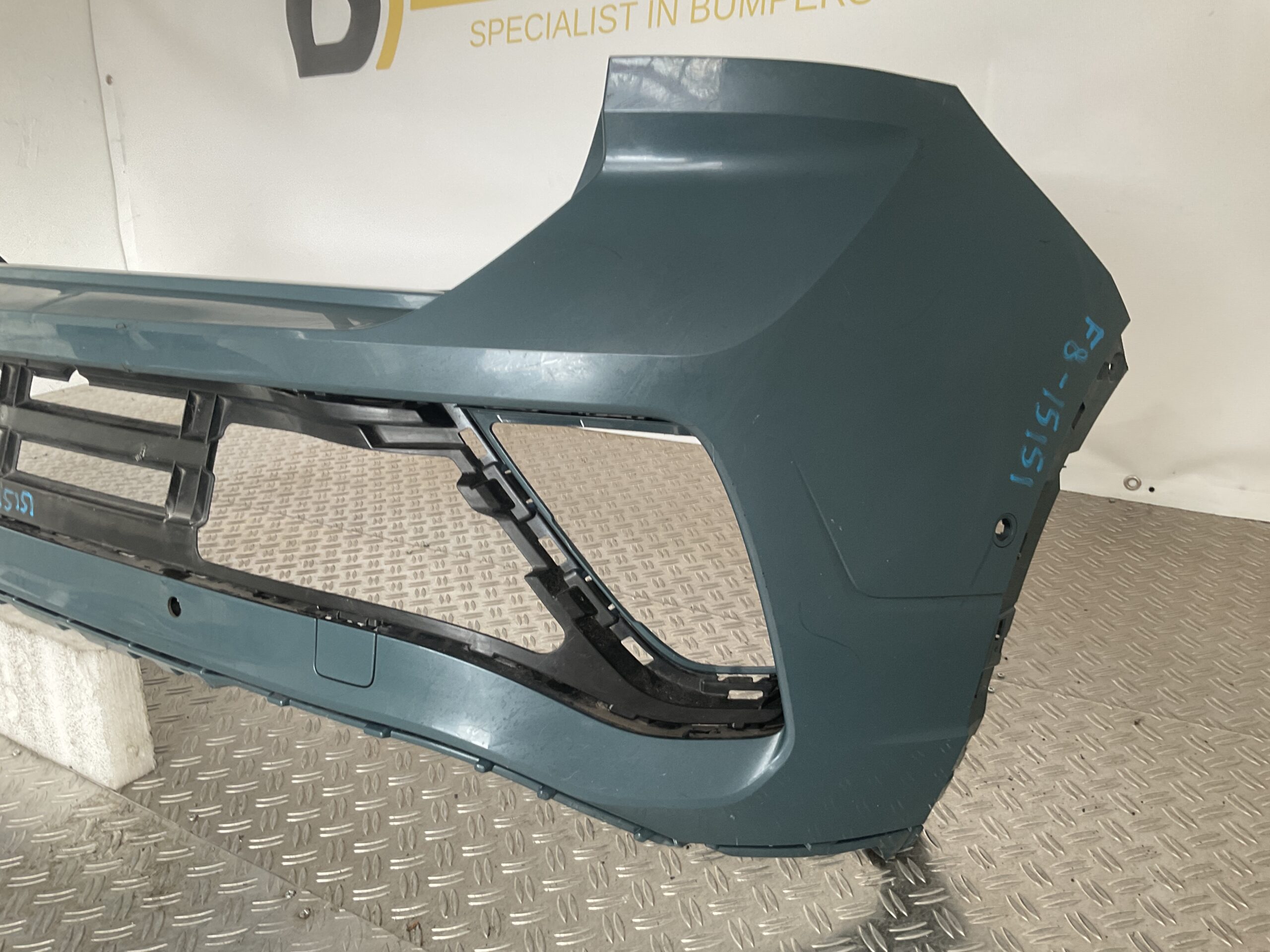 Bumper Volkswagen TRoc T-Roc Rline R-Line Facelift 2GA807421J Achterbumper F8-15151z