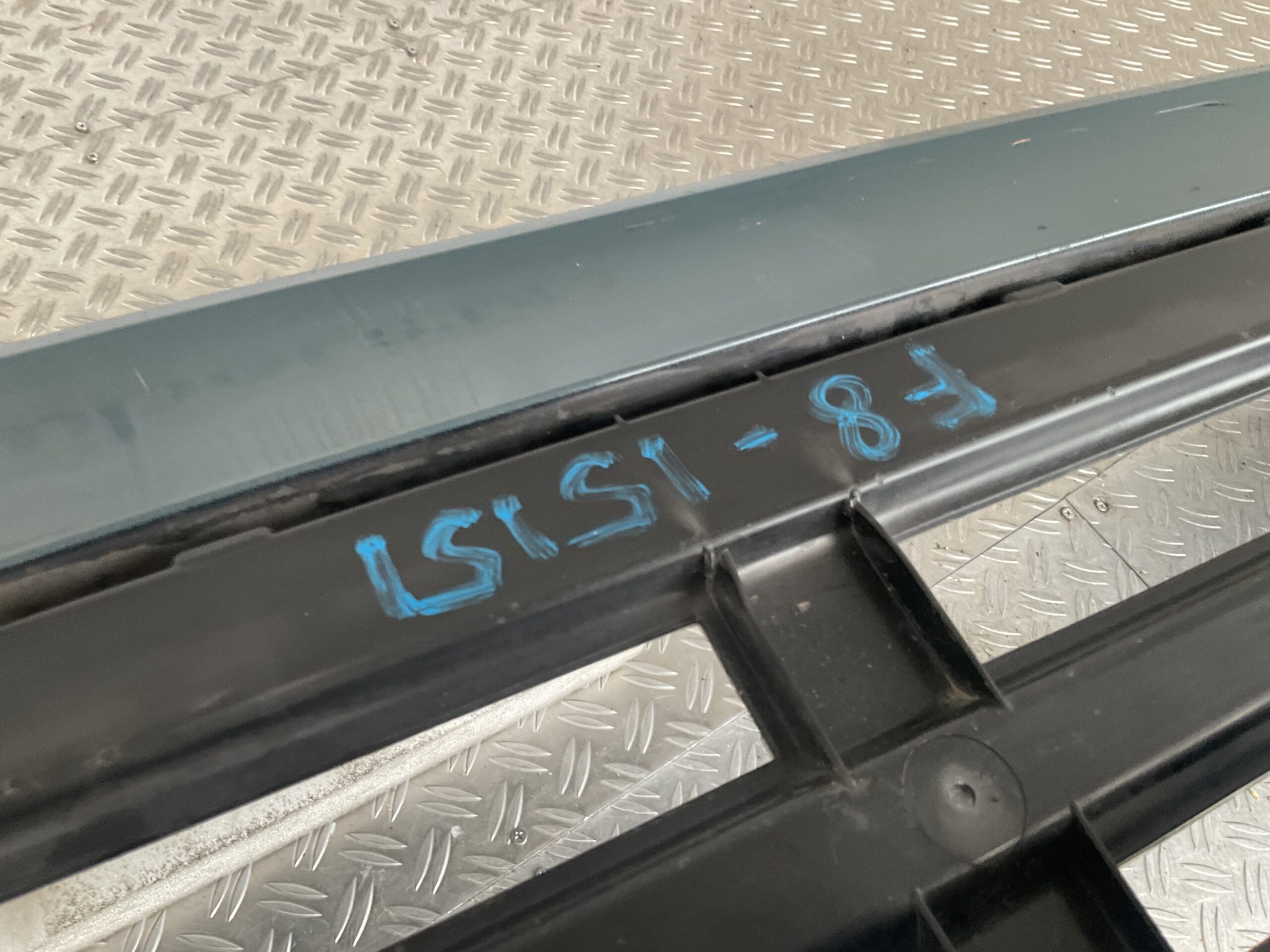 Bumper Volkswagen TRoc T-Roc Rline R-Line Facelift 2GA807421J Achterbumper F8-15151z