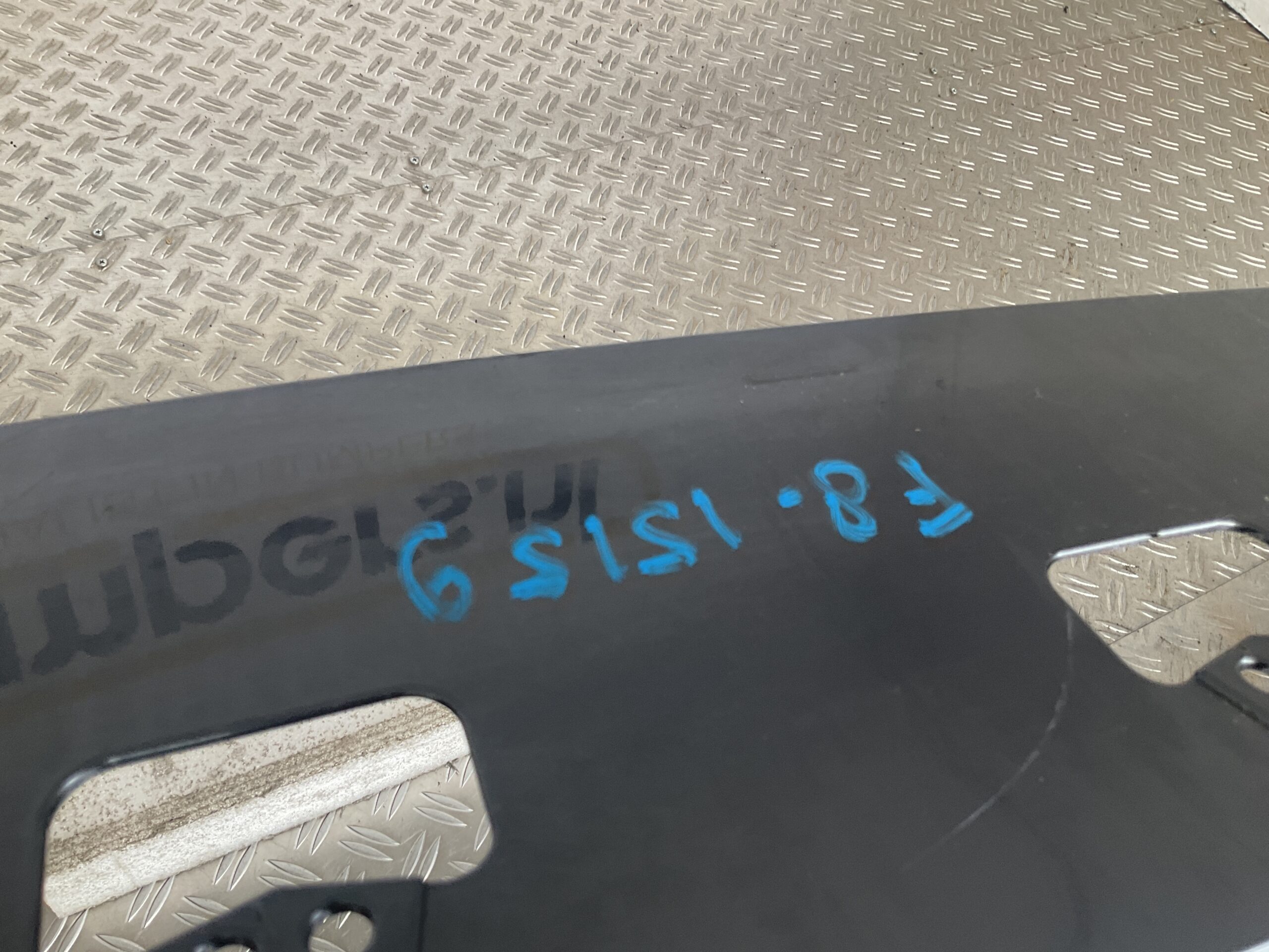 Bumper Luxus UX 15- 52159-76130 Achterbumper F8-15159z