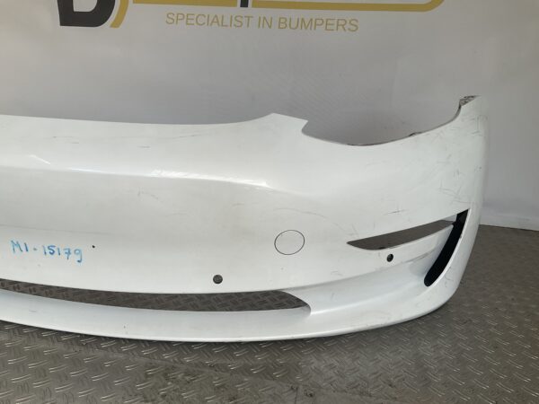 Bumper Tesla Model Y 2020-2024 1540104-06-C Voorbumper M1-15179z
