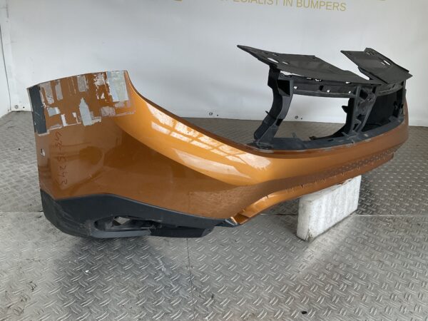Bumper Dacia Duster 17-20 620221776R Voorbumper G3-15243z