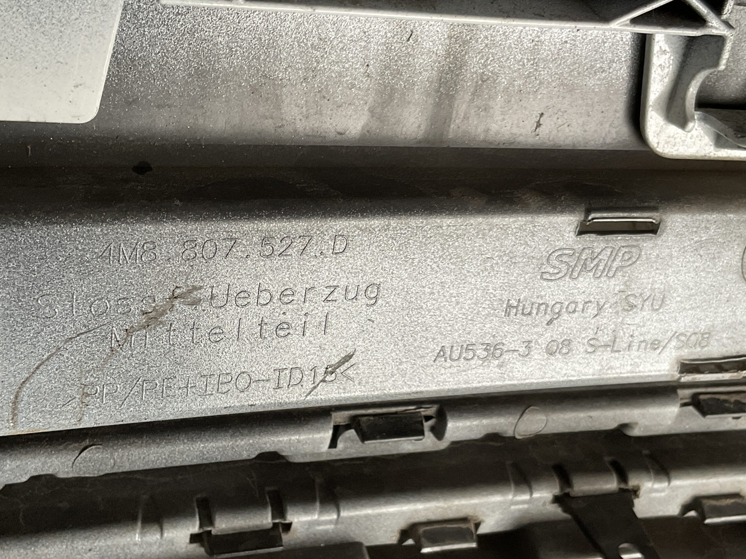 Bumper Audi Q8 4M8 Sline S-Line 4M8807527D Achterbumper F8-15242z