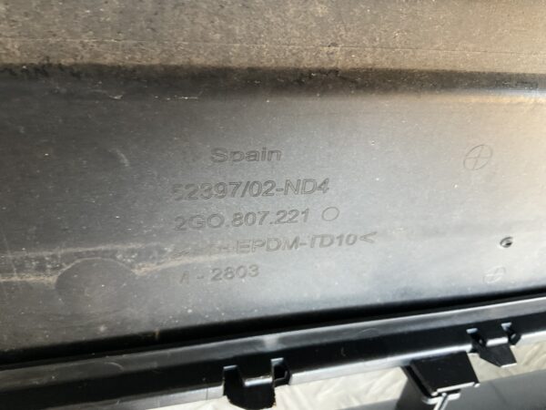 Bumper Volkswagen Polo 2G 17-21 4xpdc 2GO807221 Voorbumper C3-15300z