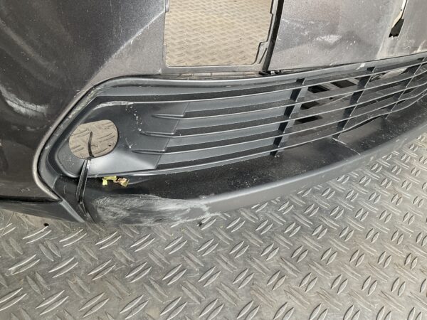 Bumper Toyota Yaris Cross 20-25 52119-0DC20 Voorbumper D5-15312z