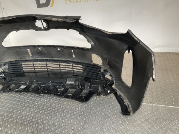 Bumper Toyota Yaris Cross 20-25 52119-0DC20 Voorbumper D5-15312z