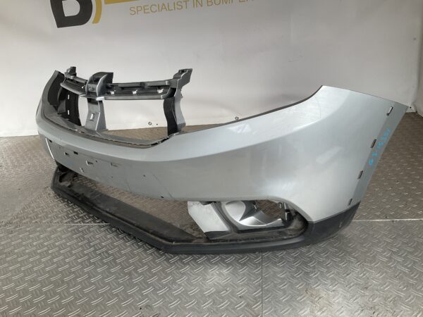 Bumper Dacia Sandero Facelift Stepway 620223900R Voorbumper G3-15351z