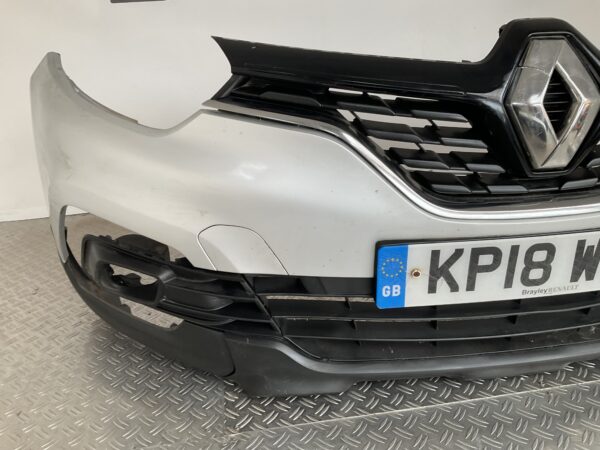 Bumper Renault Captur Facelift 16-21 620227019R Voorbumper F5-14784z