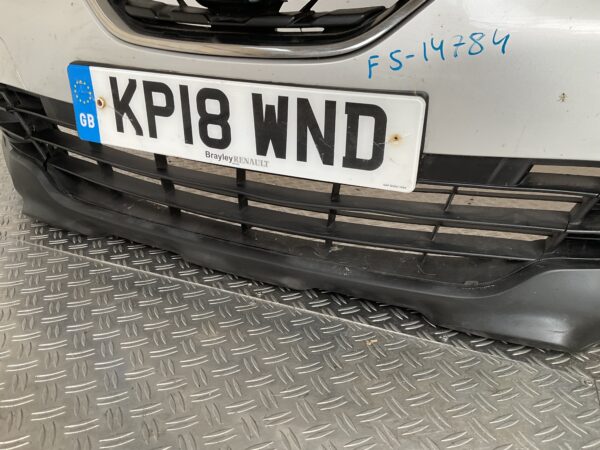 Bumper Renault Captur Facelift 16-21 620227019R Voorbumper F5-14784z
