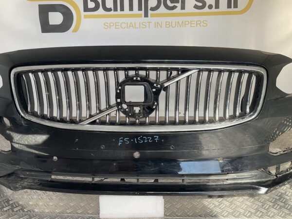 Bumper Volvo V90 S90 II 16-20 pdc +Grill 31383226 Voorbumper 1-E5-15227z