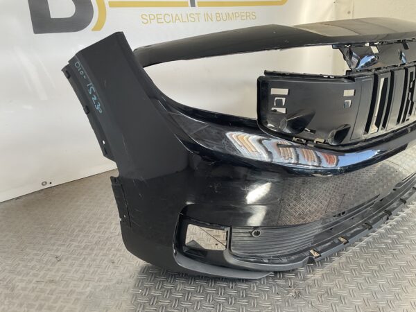 Bumper Ford Explore EV Electric 24- R2KB-17F003-0 Voorbumper D10-15230z