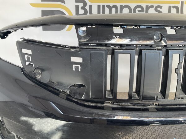 Bumper Ford Explore EV Electric 24- R2KB-17F003-0 Voorbumper D10-15230z