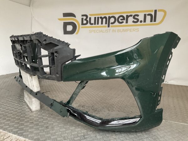 Bumper Audi Q8 4M8 Sline S-Line  4M8807437D Voorbumper H5-15380z