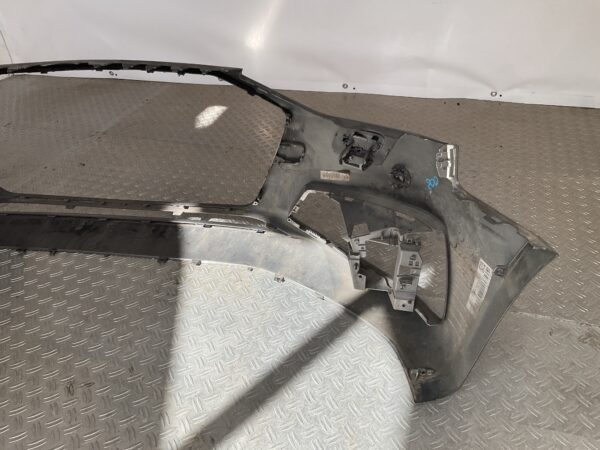 Bumper Audi A4 8W B9 Facelift 8W0807437AH Voorbumper H3-15393z
