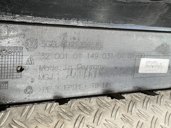 Bumper Volkswagen Golf 7 Facelift 17-21 pdc 5G0807221 Voorbumper C2-15398z
