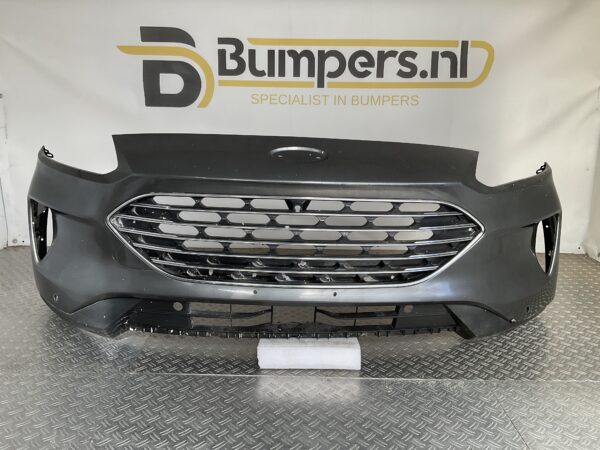 Bumper Ford Kuga MK3 20- LV4B-17C831-J Voorbumper D5-15456z
