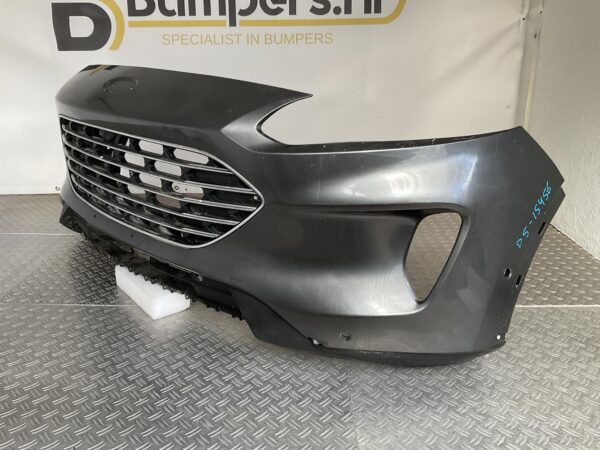 Bumper Ford Kuga MK3 20- LV4B-17C831-J Voorbumper D5-15456z