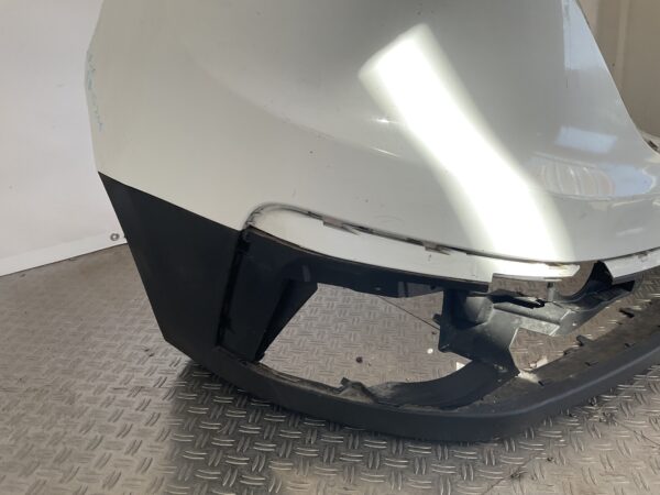 Bumper Renault Trafic 3 Facelift 2022-2025 620226941R Voorbumper F10-15206z