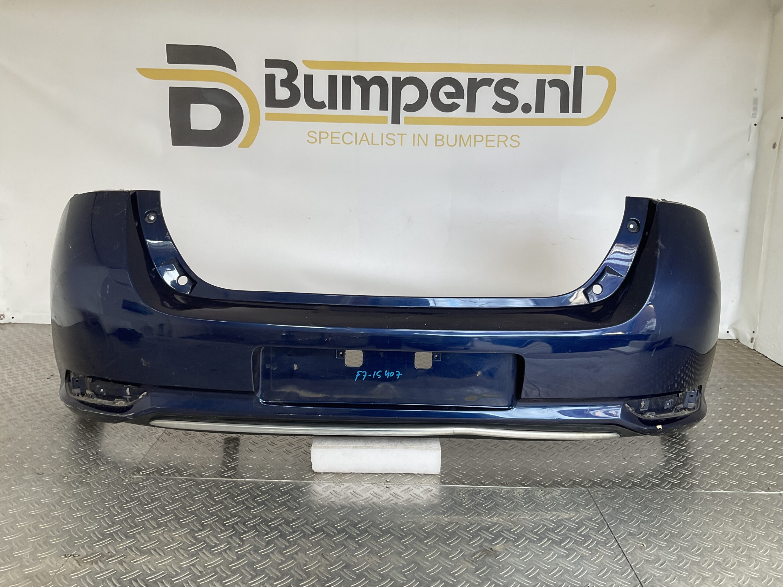 Bumper Toyota Auris 2 II Facelift 52159-02D30 Achterbumper F7-15407z