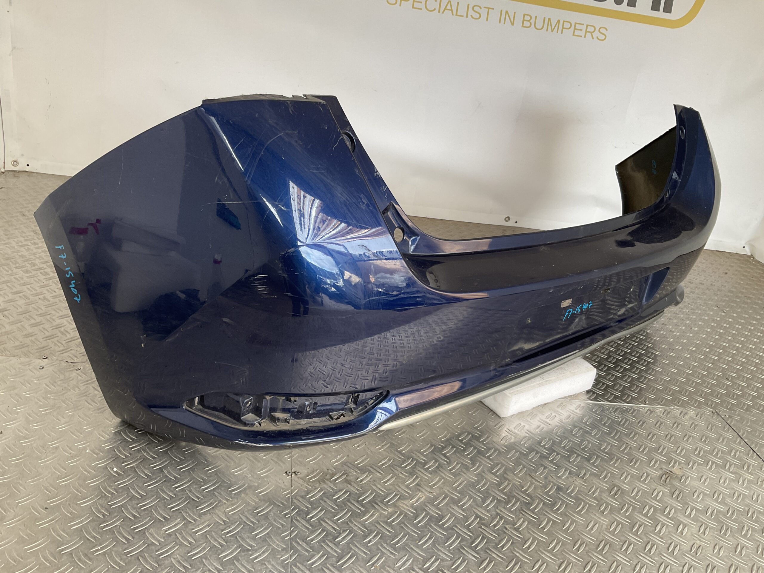 Bumper Toyota Auris 2 II Facelift 52159-02D30 Achterbumper F7-15407z