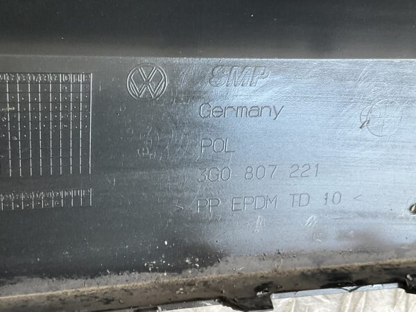 Bumper Volkswagen Passat B8 Facelift 18-21 3G0807221F Voorbumper B8-15449z