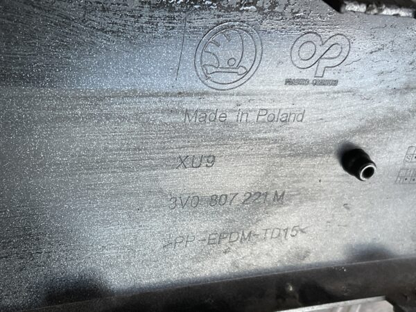 Bumper Skoda Superb lll 3V Facelift 3v0807221M Voorbumper H5-15448z