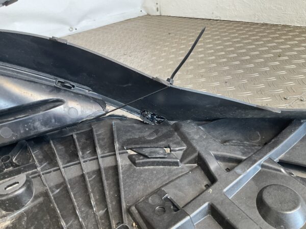 Bumper Mercedes A Klasse W177 AMG Facelift 23- A1778858705 +Onderplaat Voorbumper A7-15252z