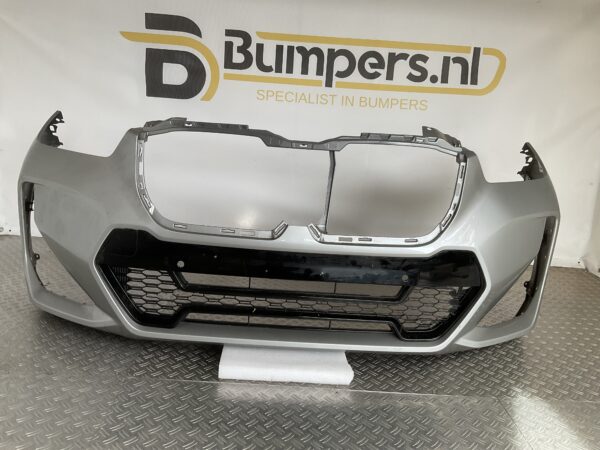 Bumper BMW X1 U11 M Sport 22- pdc  51119881918 Voorbumper K5-15433z
