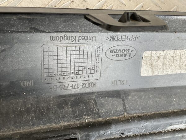 Bumper Range Rover Evoque II Dynamic K8D2-17F775-BB Voorbumper B9-15471z