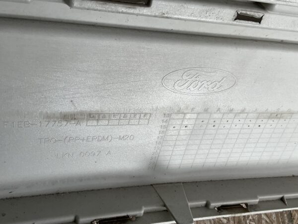 Bumper Ford Focus MK3 Facelift 14-18 F1EB-17757-A Voorbumper D3-14642z