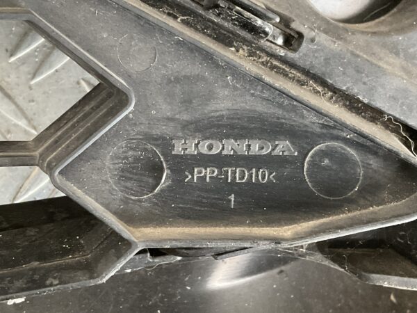 Bumper Honda HRV HR-V 2xpdc 2014-2018 Voorbumper D5-15594z