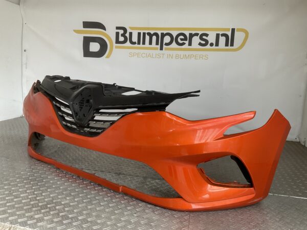Bumper Renault Clio 5 19-23  620221350R Voorbumper F5-15593z