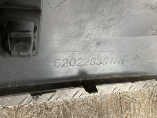 Bumper Renault Clio 5 19-23  620221350R Voorbumper F5-15593z