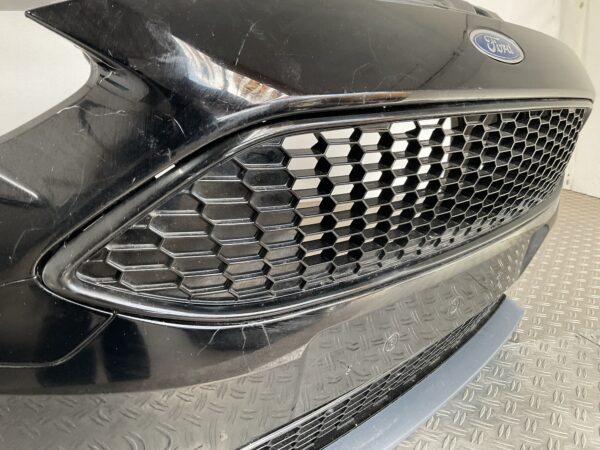 Bumper Ford Focus Mk3 III ST line Facelift 14-18 F1EB-17757-A Voorbumper D9-15640z