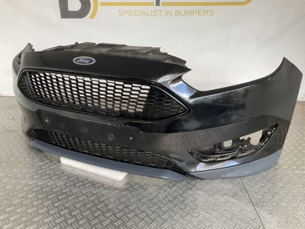 Bumper Ford Focus Mk3 III ST line Facelift 14-18 F1EB-17757-A Voorbumper D9-15639z