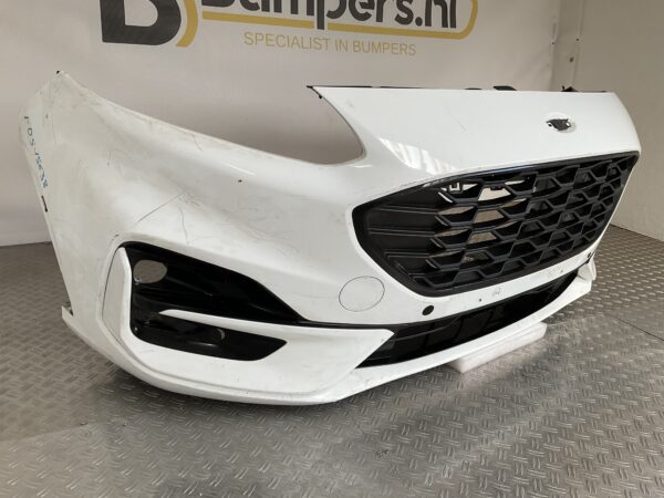 Bumper Ford Kuga MK3 III Stline ST-Line 19-23 LV4B-17F003-S Voorbumper D5-15638z