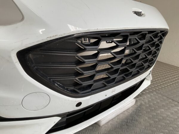 Bumper Ford Kuga MK3 III Stline ST-Line 19-23 LV4B-17F003-S Voorbumper D5-15638z
