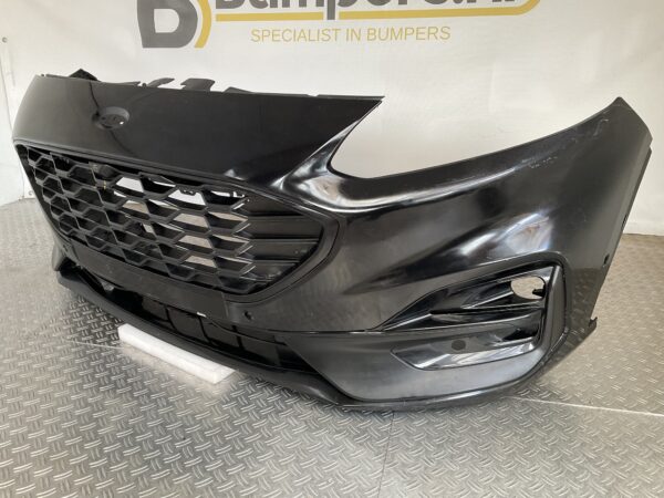Bumper Ford Kuga MK3 III Stline ST-Line 19-23 LV4B-17F003-S Voorbumper D5-15637z