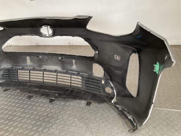Bumper Toyota Yaris Cross 20-25 pdc 52119-0DC20 Voorbumper D5-15621z