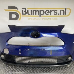 Bumper Toyota Yaris Cross 20-25 pdc 52119-0DC20 Voorbumper D5-15616z