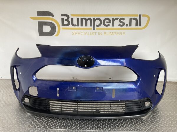 Bumper Toyota Yaris Cross 20-25 pdc 52119-0DC20 Voorbumper D5-15616z