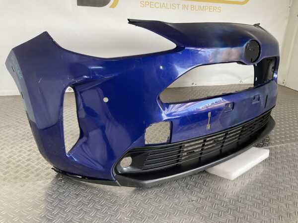 Bumper Toyota Yaris Cross 20-25 pdc 52119-0DC20 Voorbumper D5-15616z