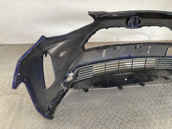 Bumper Toyota Yaris Cross 20-25 pdc 52119-0DC20 Voorbumper D5-15616z