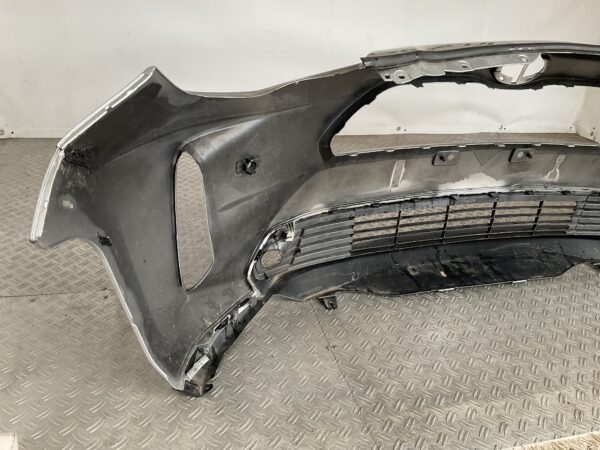 Bumper Toyota Yaris Cross 20-25 pdc 52119-0DC20 Voorbumper D5-15976z
