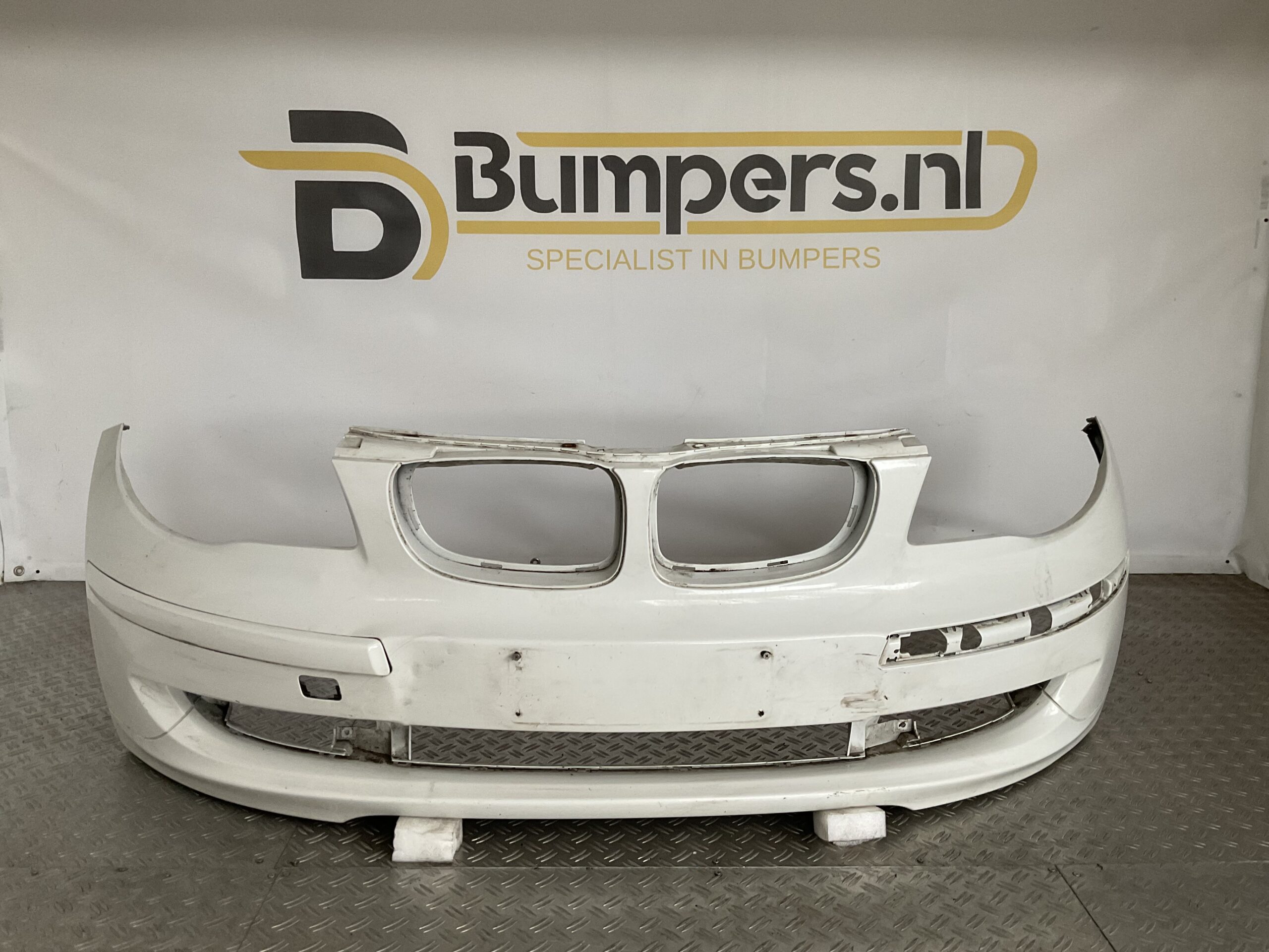 Bumper BMW 1 Serie E81 E87 Facelift LCI 07-11 7166462 Voorbumper K7-15970z