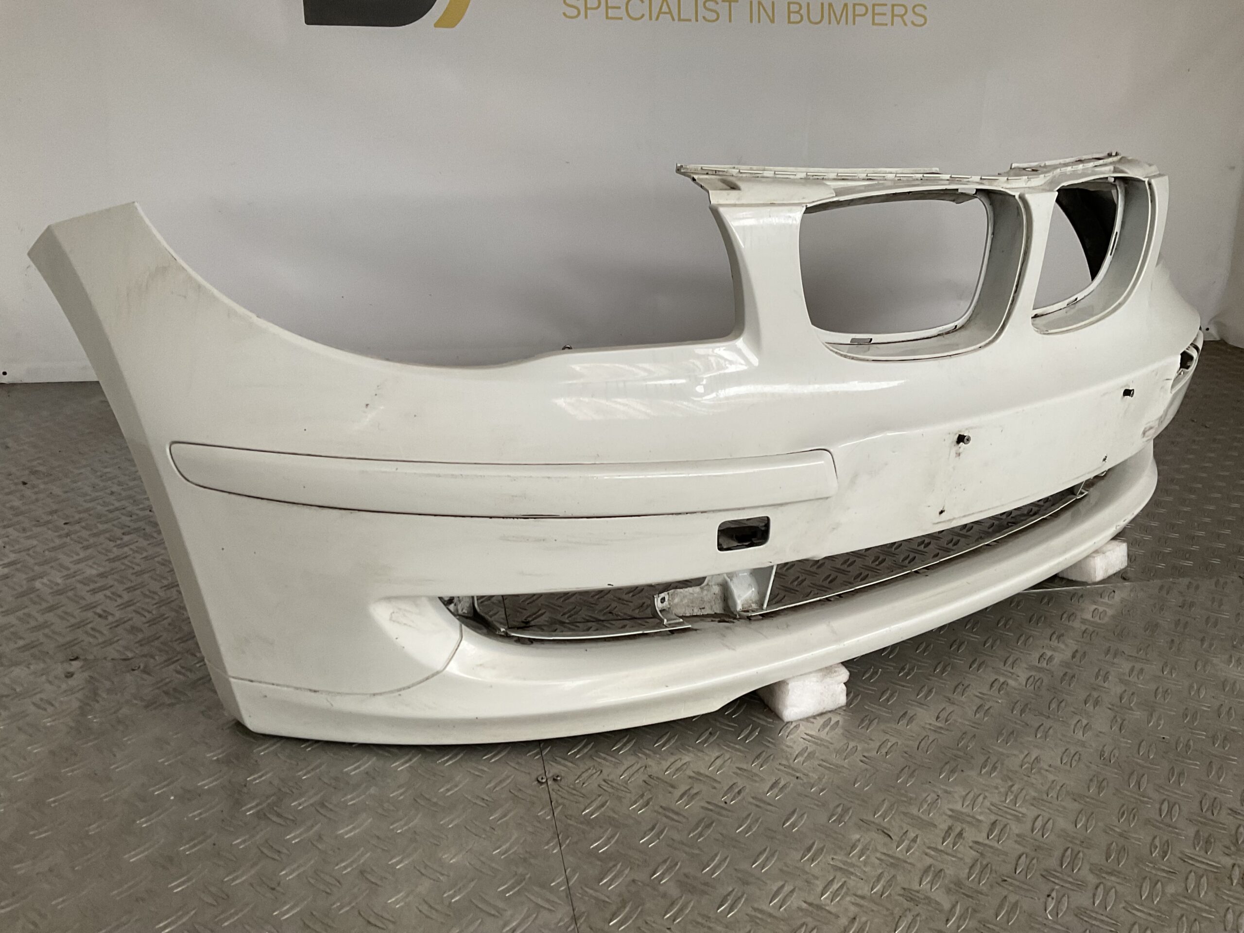 Bumper BMW 1 Serie E81 E87 Facelift LCI 07-11 7166462 Voorbumper K7-15970z