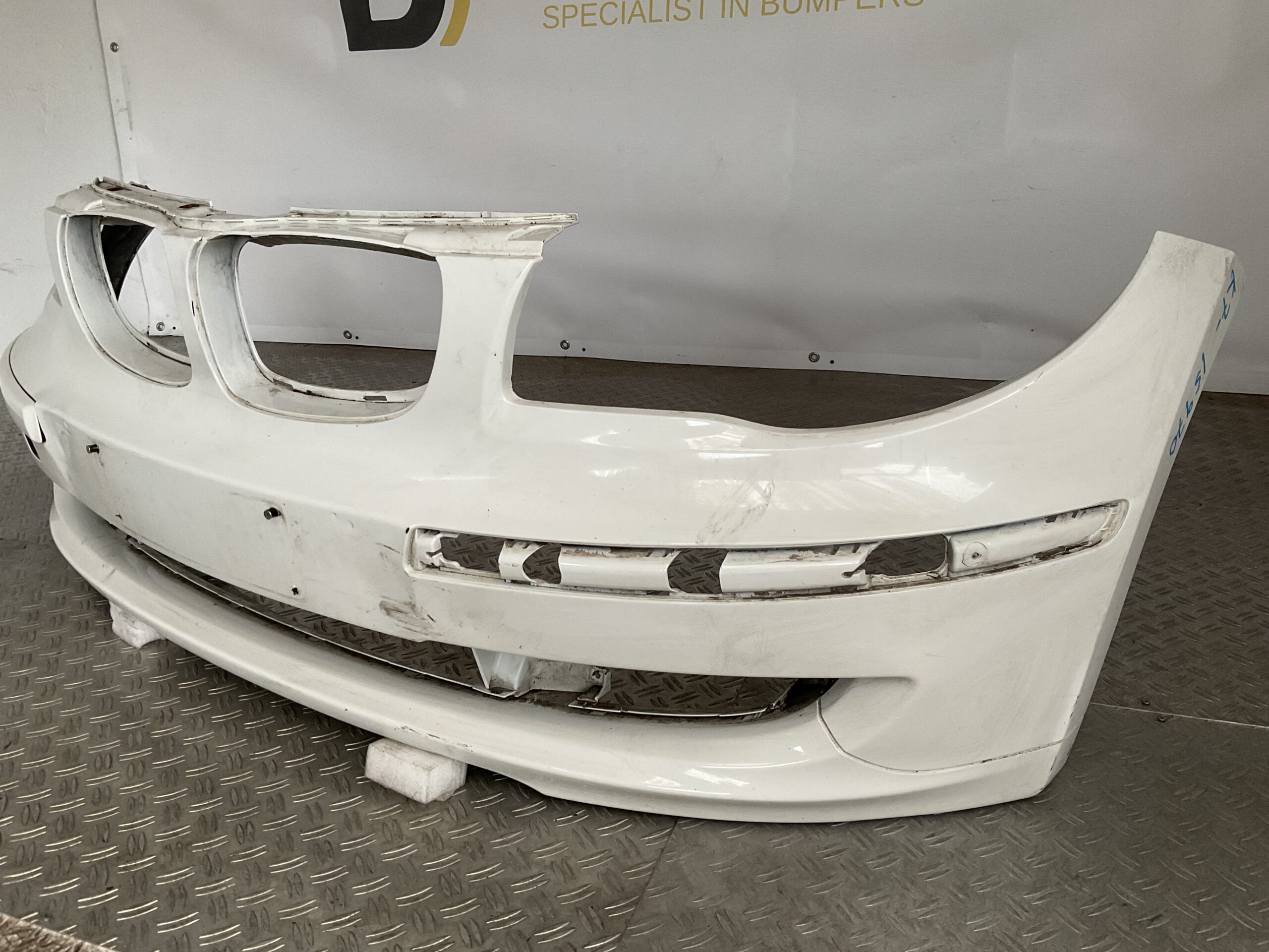 Bumper BMW 1 Serie E81 E87 Facelift LCI 07-11 7166462 Voorbumper K7-15970z