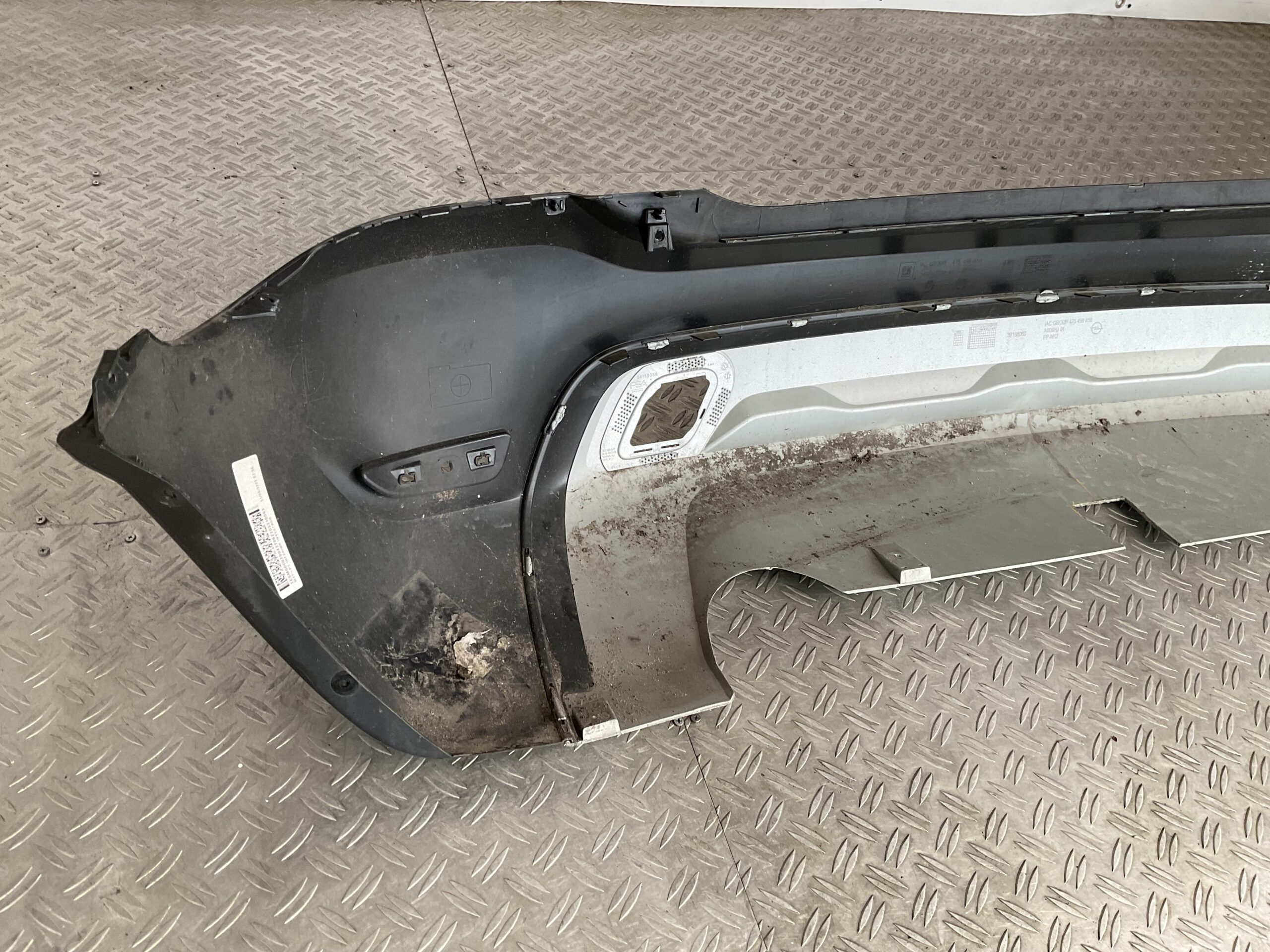 Bumper Opel Crossland X 17-21 39188060 Achterbumper F6-15949z
