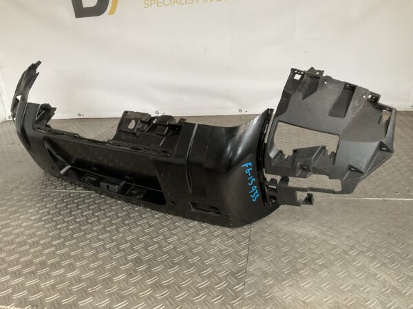 Bumper Land Rover Defender L663 L8B2-17D781-A Achterbumper F6-15933z