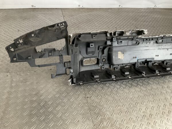 Bumper Land Rover Defender L663 L8B2-17D781-A Achterbumper F6-15933z
